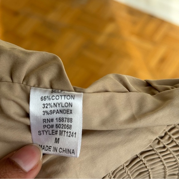 NEW Mable Angel Front Ribbon Self Tie Long sleeve puff shoulder crop top Size M - Picture 10 of 11